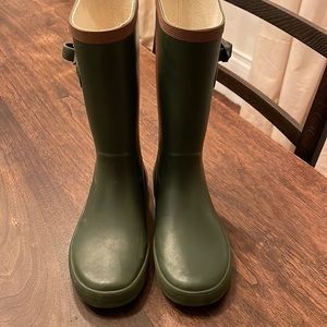 AIGLE kids rain boots in hunter green
